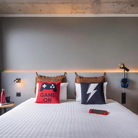 Moxy Hotel 3*